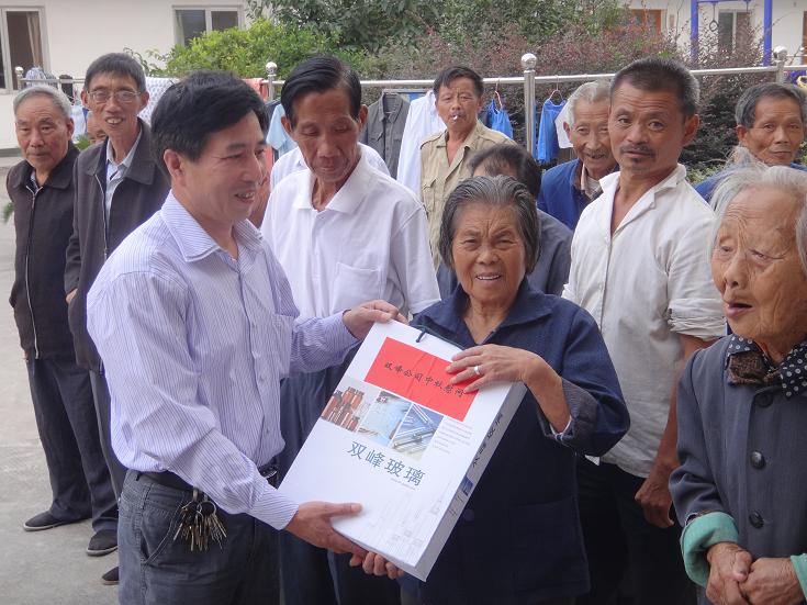 ˫�幫˾�����ɹ�������ѧ�׷�־Ը�ߡ�ο�ʾ���Ժ